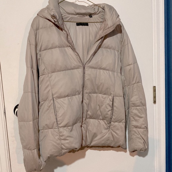 Light weight puffy jacket -UNIQLO - Picture 1 of 2